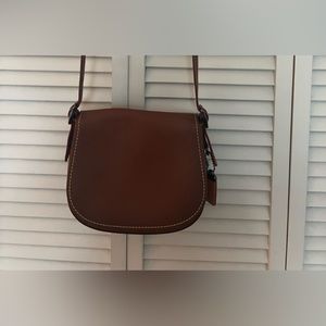 Coach saddlebag style shoulder bag, perfect